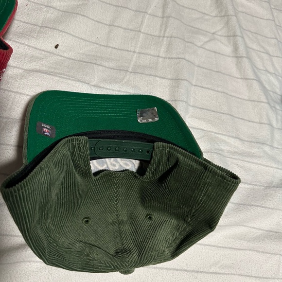 Three New Era hats - Picture 10 of 11